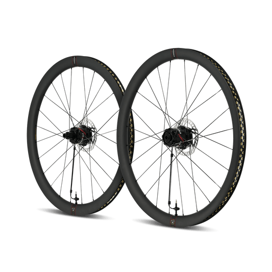 The GRAVAA x Reserve 40|44 GR wheelset brings cutting-edge aero performance to gravel riding and off-road racing.